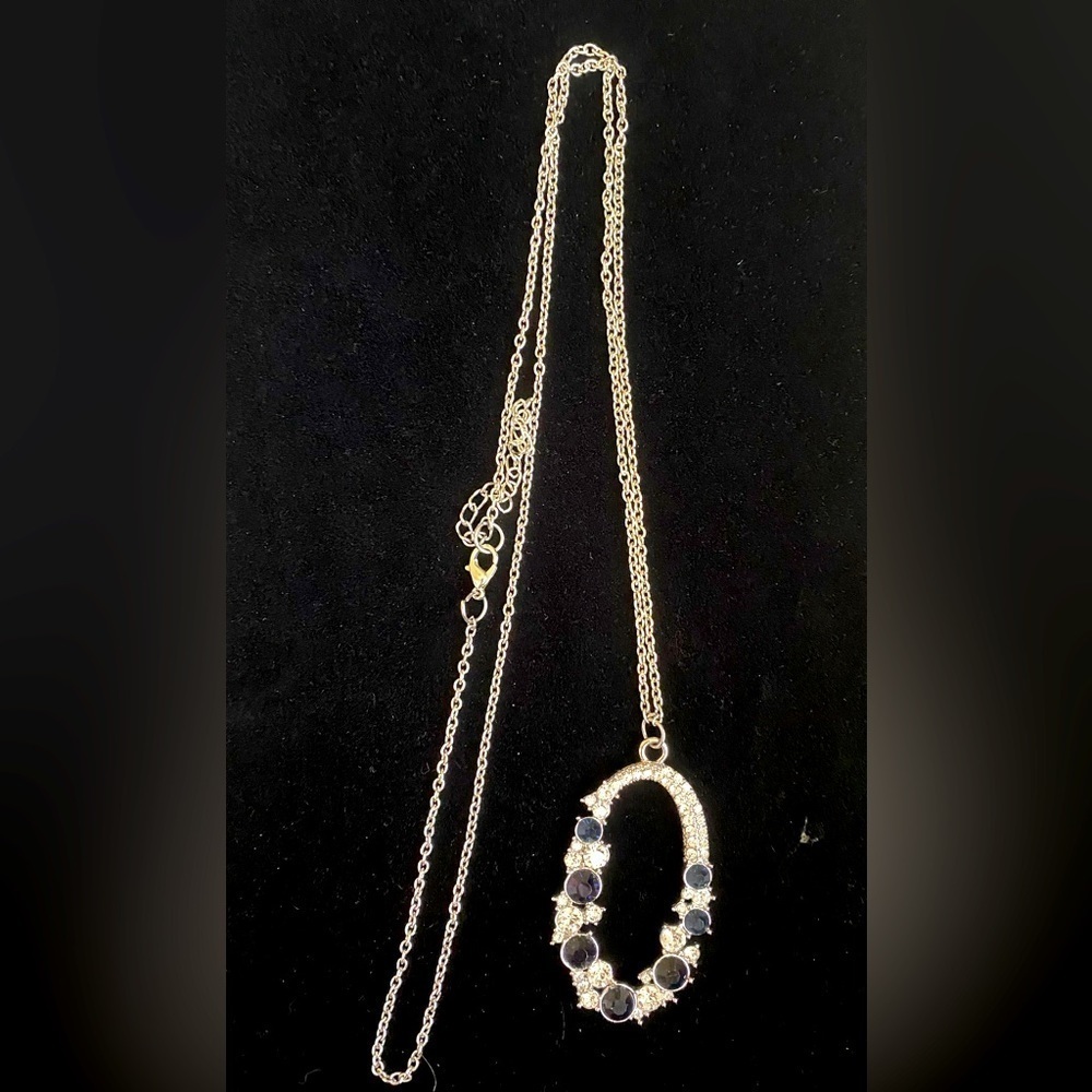 Nice Black and Clear Crystal Necklace